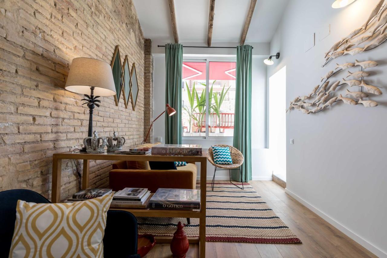 Maison Reina B&B Valencia Exterior photo